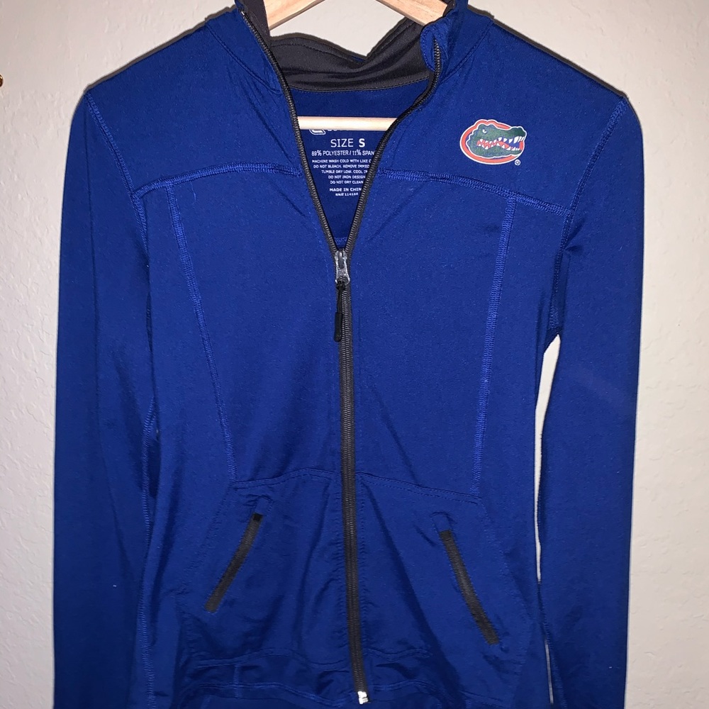Florida gators zip up
